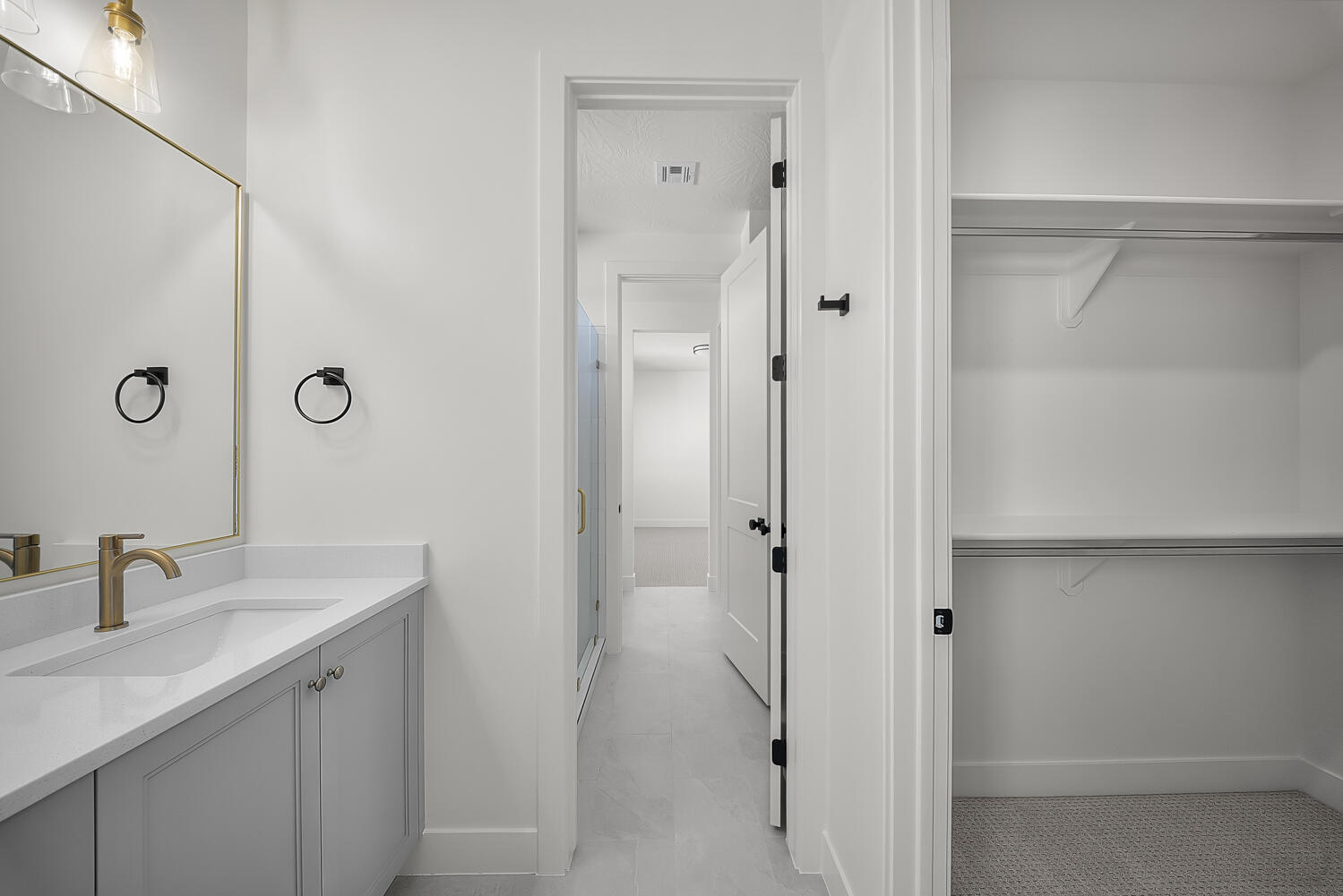 DESERT HORIZON - Residential