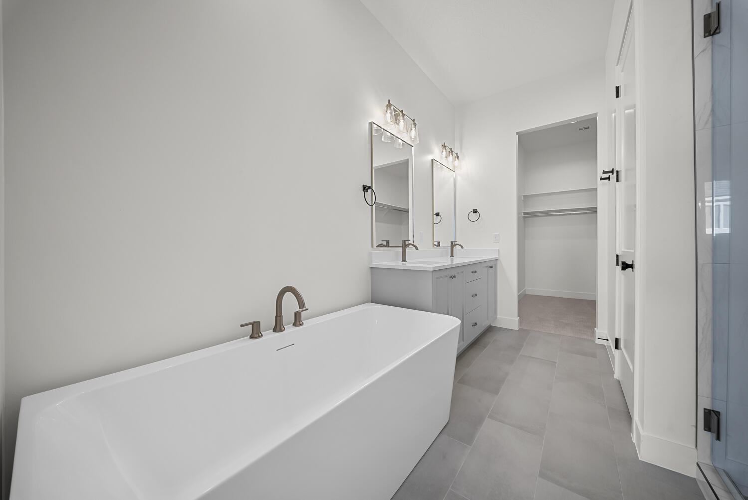 DESERT HORIZON - Residential