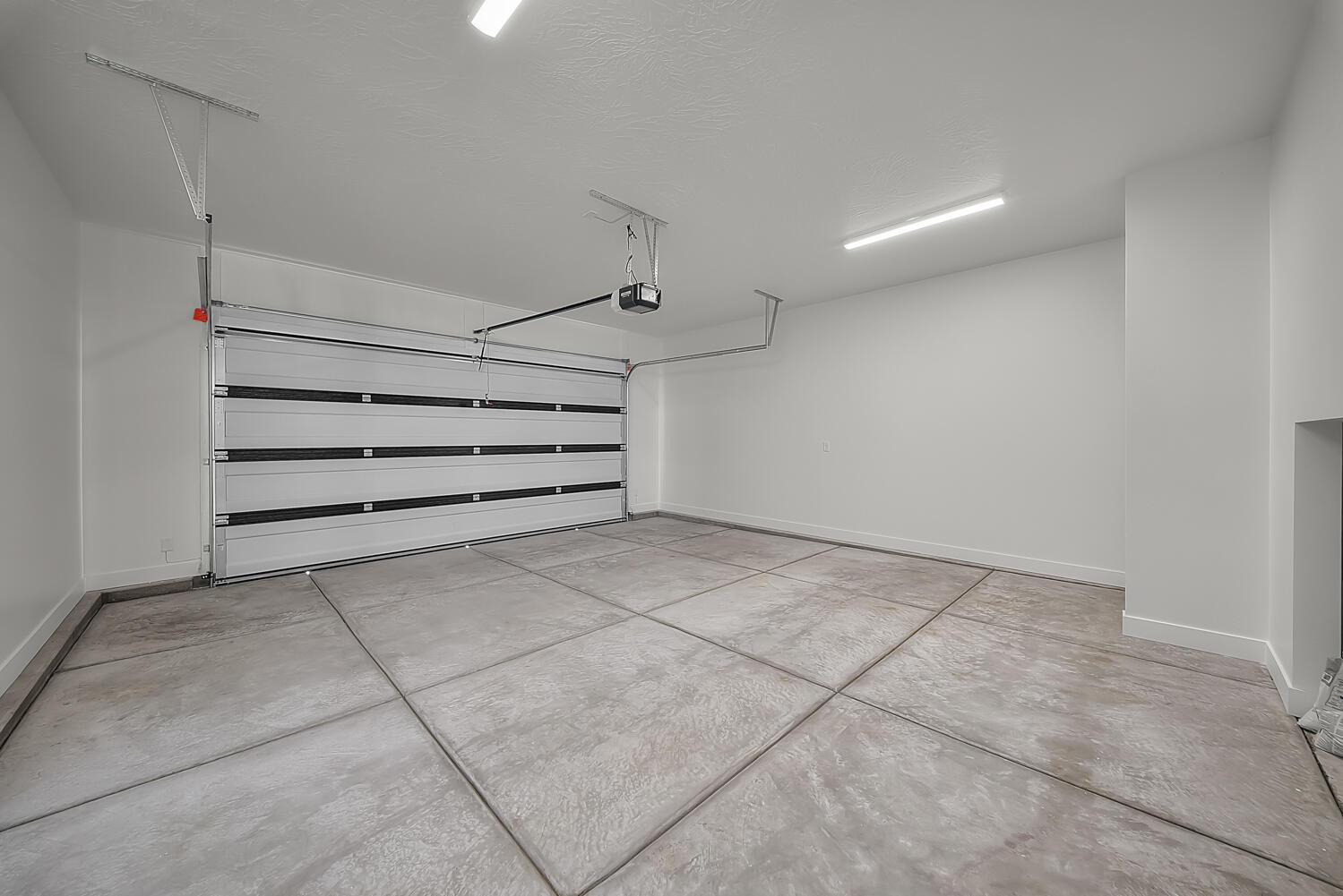 DESERT HORIZON - Residential