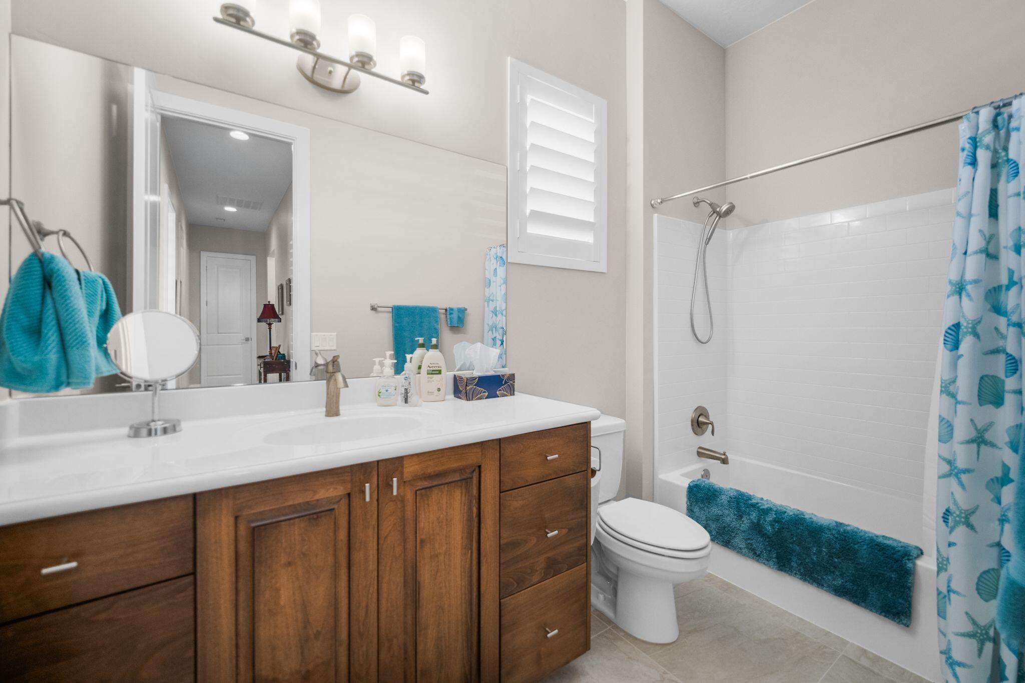 VILLAS AT SUN RIVER - Residential