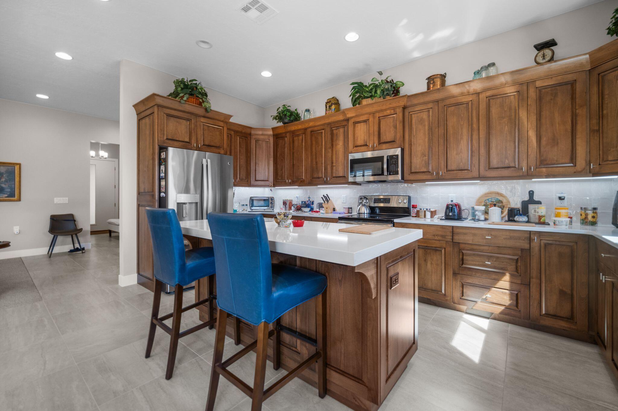 VILLAS AT SUN RIVER - Residential