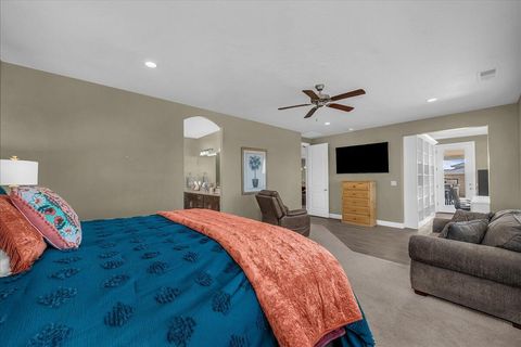 Tiny photo for 811 N CROWN KING Ave, Washington, UT 84780 (MLS # 26-268582)