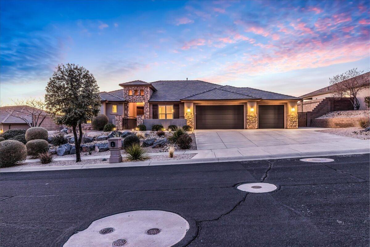 HIGHLAND PARK AT THE CORAL CANYON - Residential
