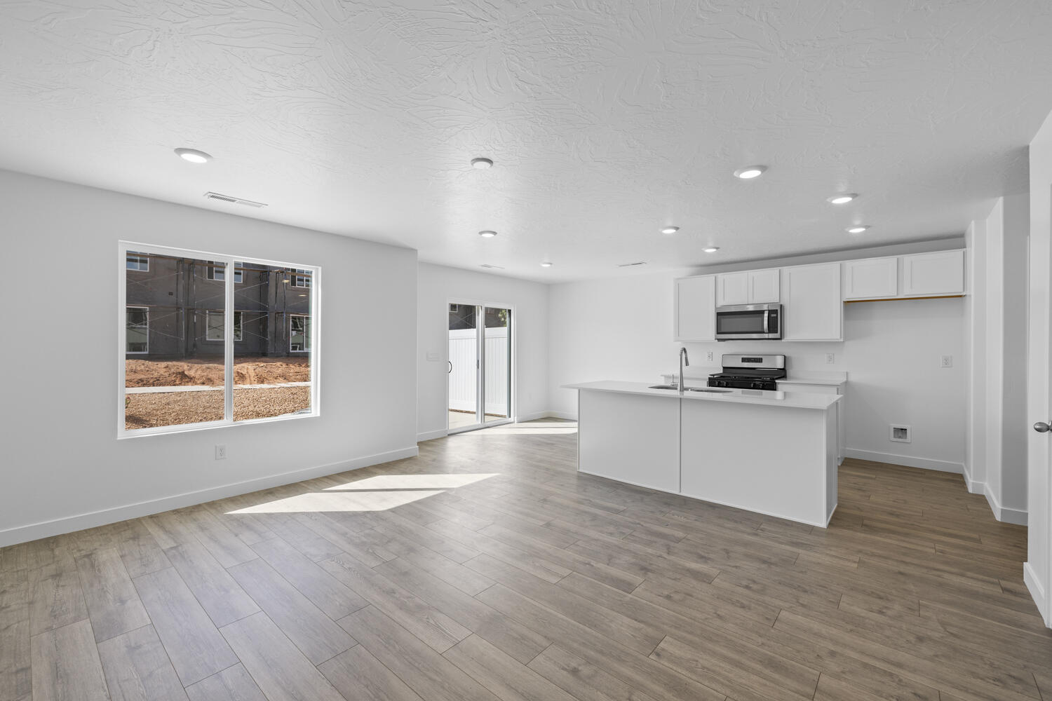 LAVENDER CANYON AT LONG VALLEY - Residential