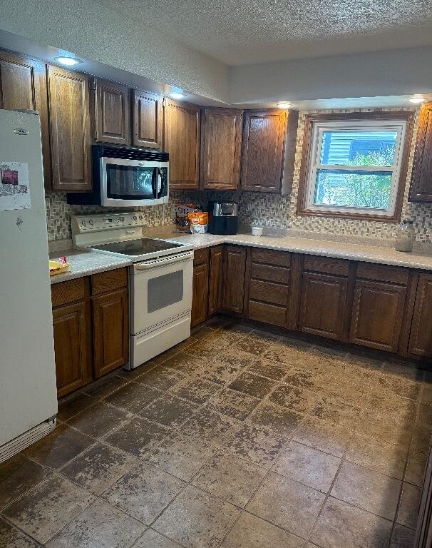 BLOOMINGTON COUNTRY CLUB - Residential