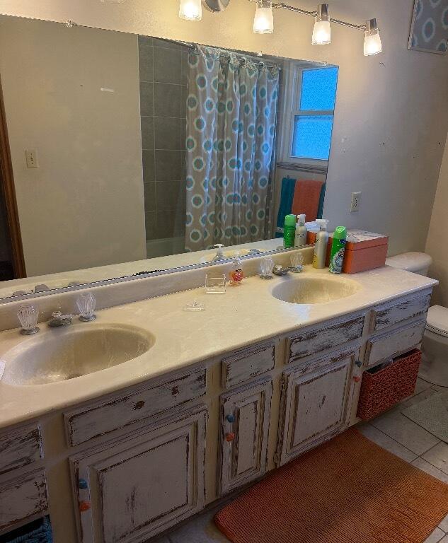 BLOOMINGTON COUNTRY CLUB - Residential