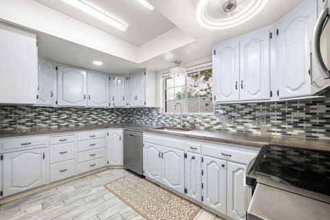 Tiny photo for 210 S 500 East E, Saint George, UT 84770 (MLS # 26-271437)