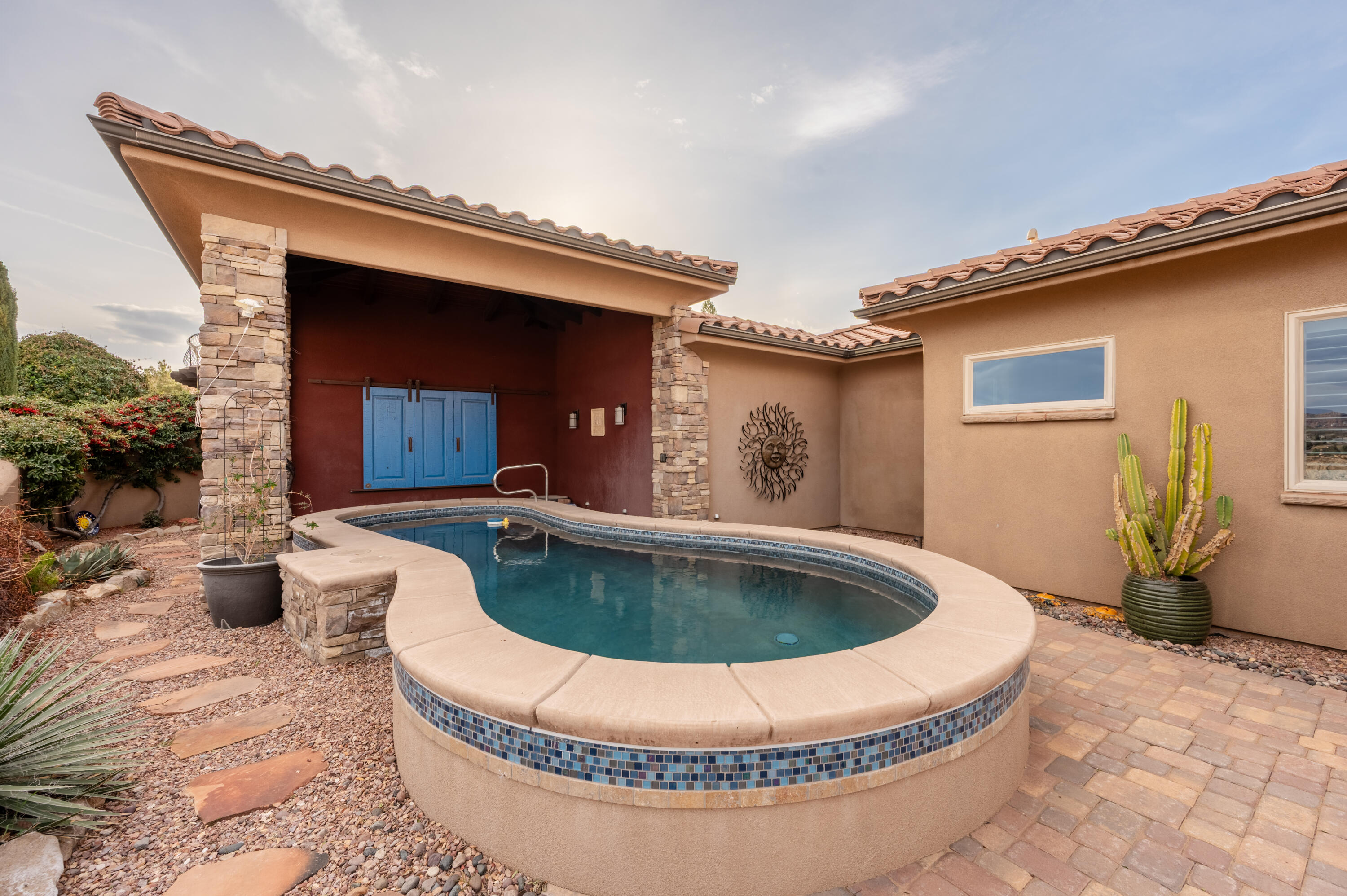 SIENNA RIDGE AT WEBB HILL - Residential