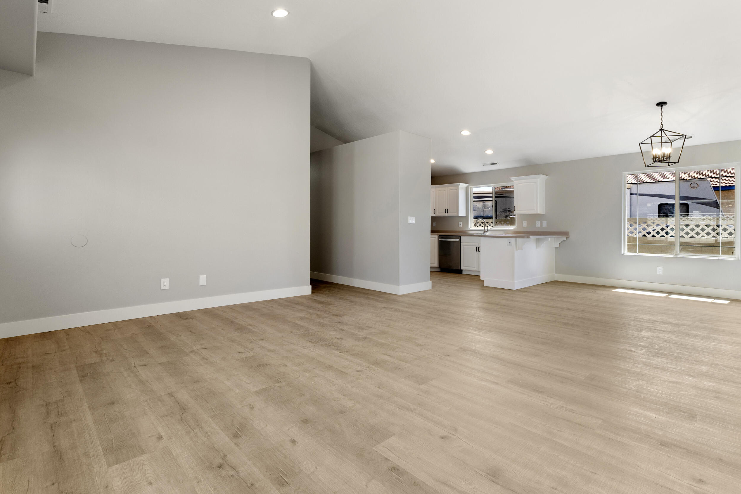 QUAIL LAKE ESTATES - Residential