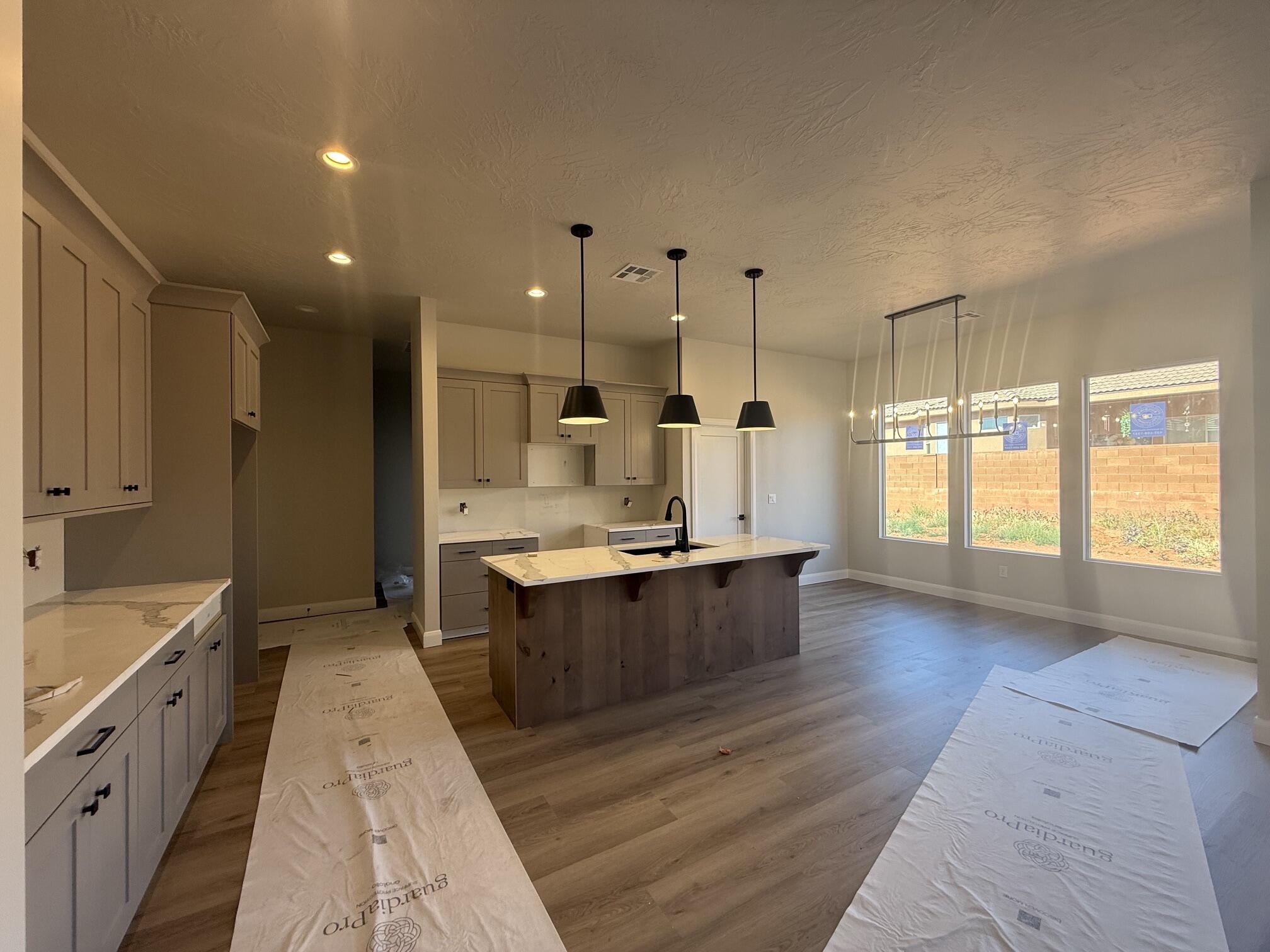 SERENITY ESTATES - Residential