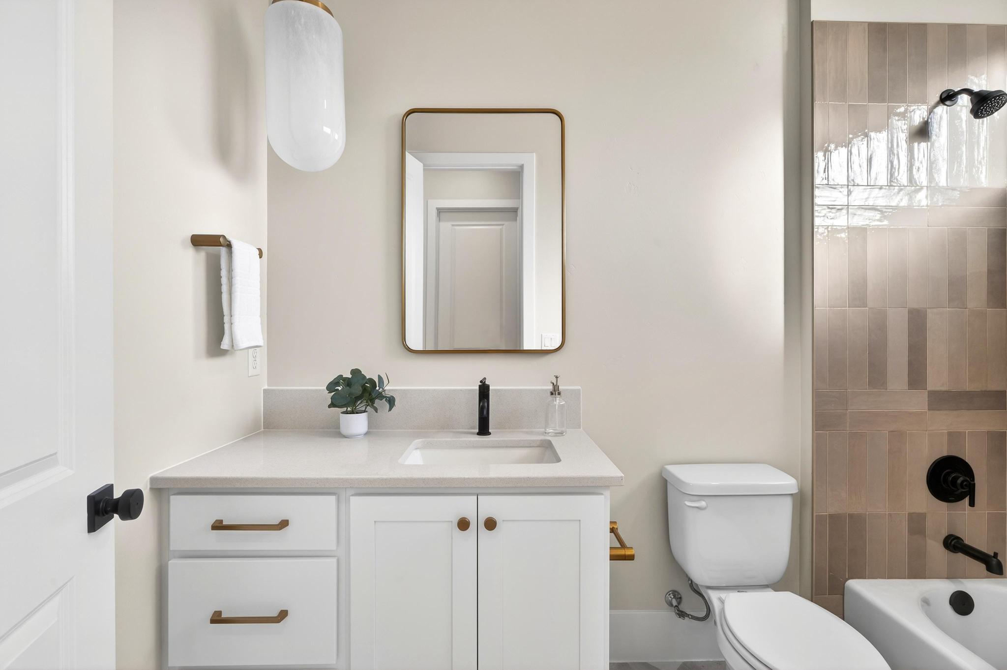 ESTATES AT BURKE SPRINGS - Residential