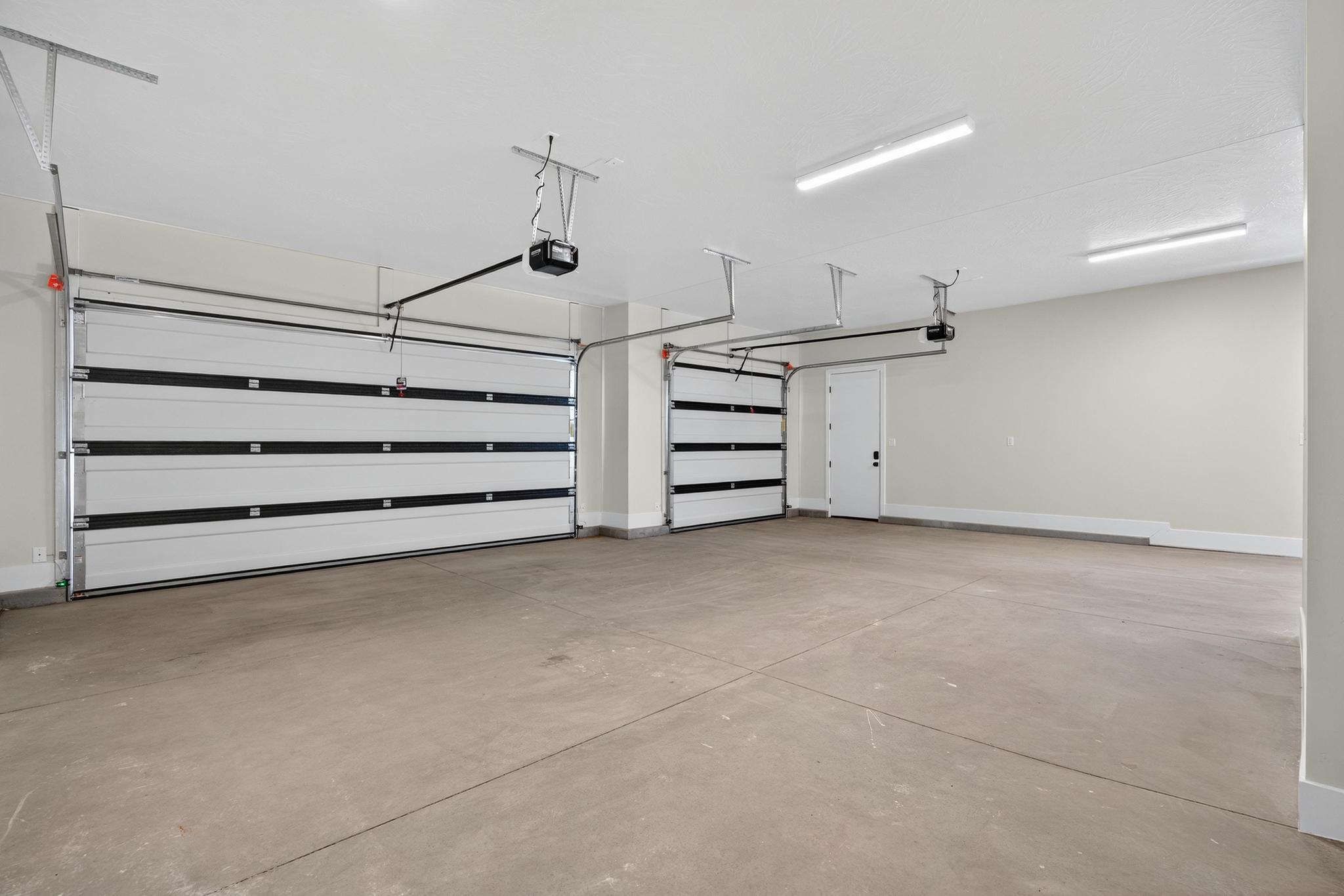 ESTATES AT BURKE SPRINGS - Residential