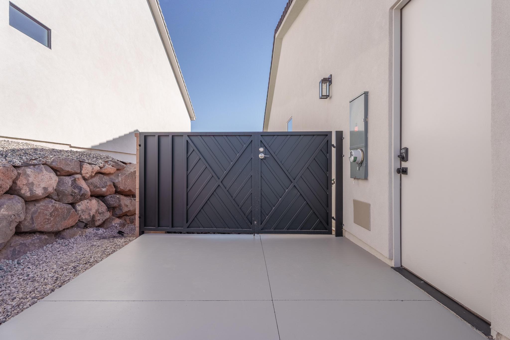 ESTATES AT BURKE SPRINGS - Residential