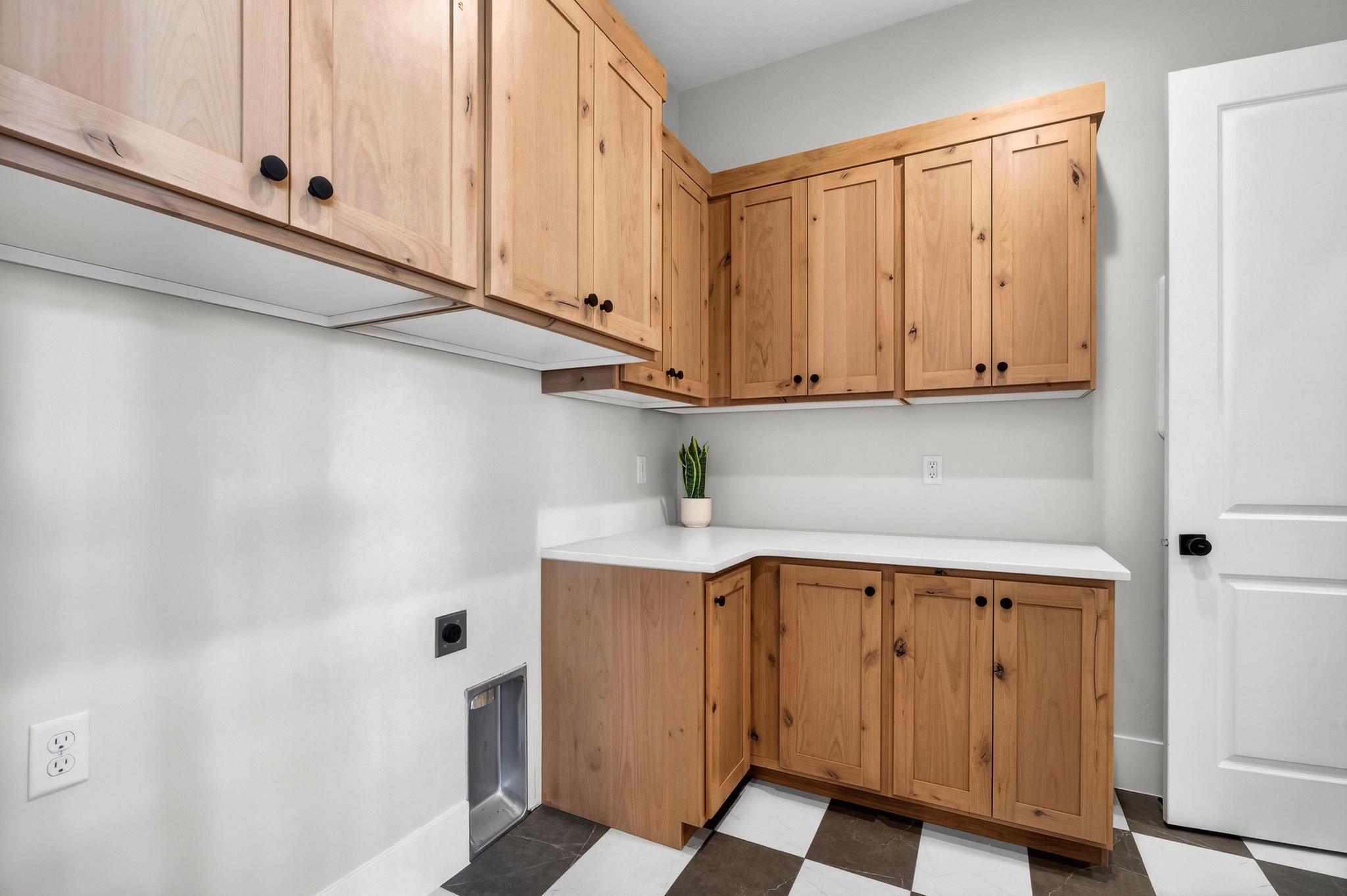 ESTATES AT BURKE SPRINGS - Residential