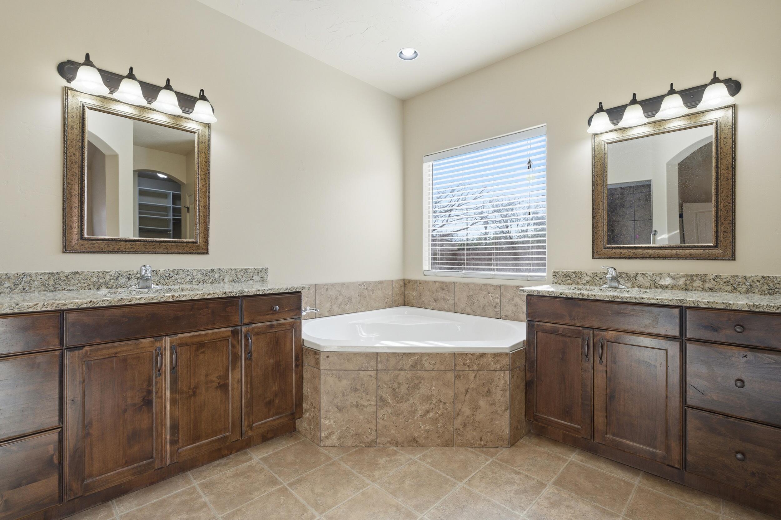 HOBBLE CREEK - Residential