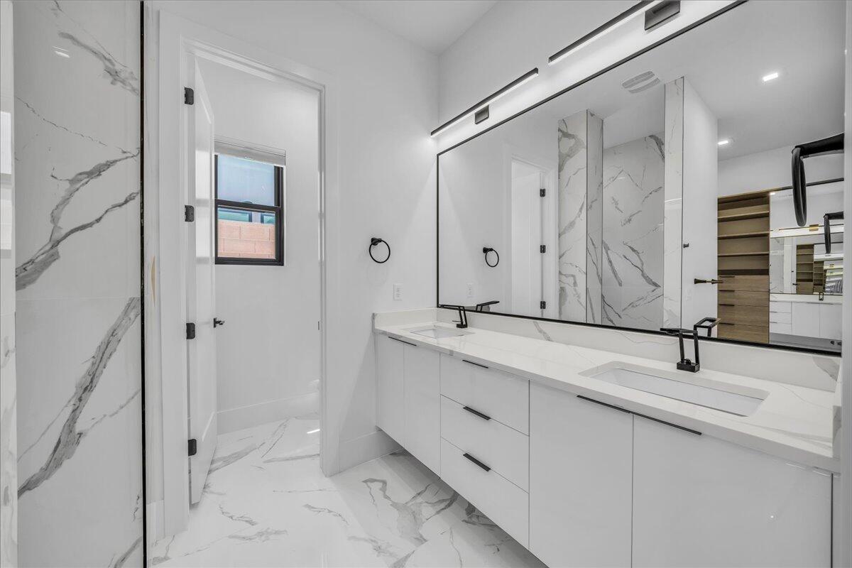 RED MOUNTAIN TERRACE - Residential