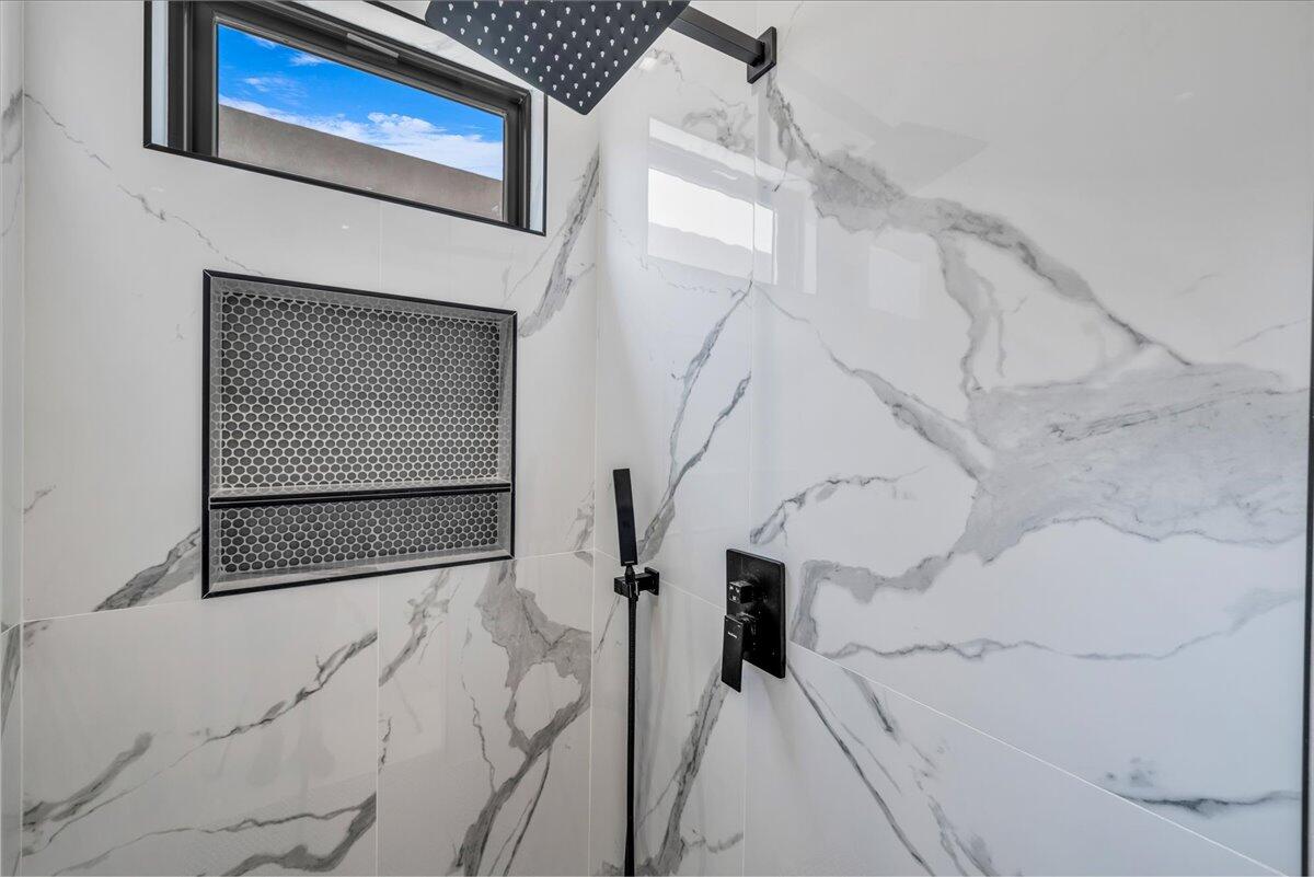 RED MOUNTAIN TERRACE - Residential