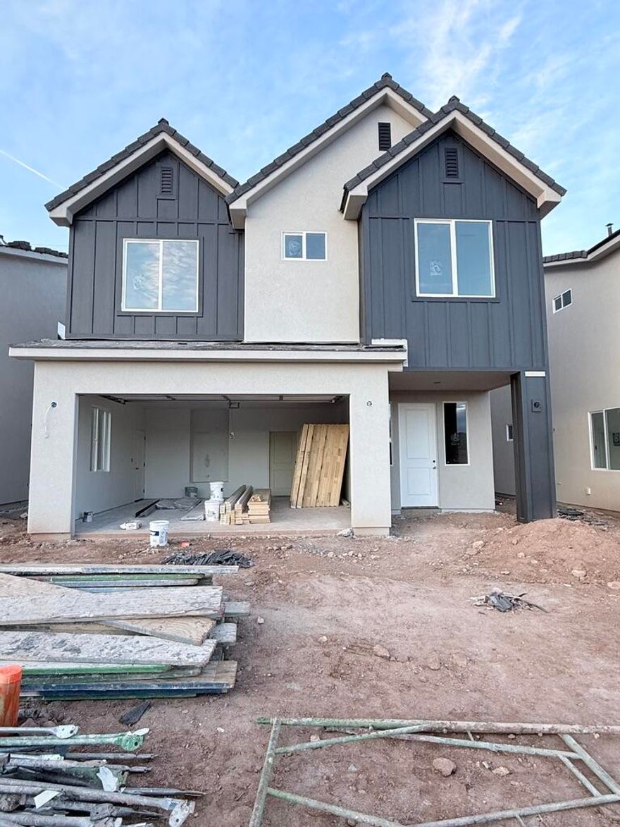 Discover our new Garden Homes, featuring GE appliances, 9-foot ceilings, quartz countertops, and LVP flooring. Enjoy front and back landscaping, a recirculation pump, radiant roof barrier, video doorbell, smart thermostat, and fiber-optic internet—all designed for comfort, efficiency, and modern living in this beautiful new community.