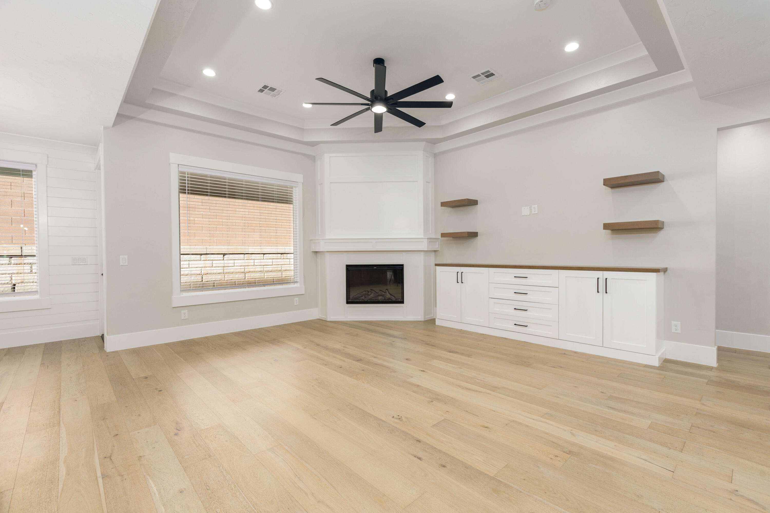 RED MESA AT SUNRISE VALLEY - Residential