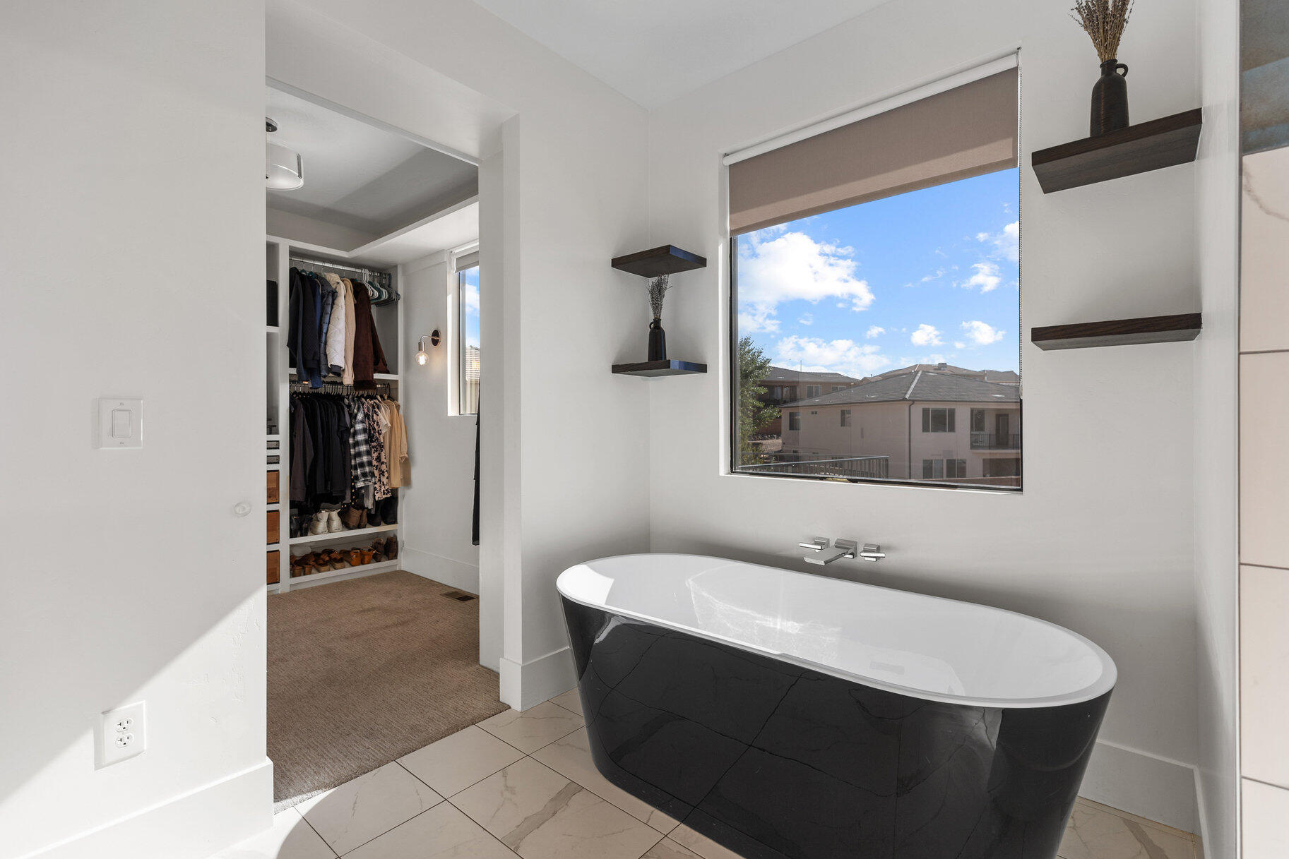 SUNSET RIDGE - Residential