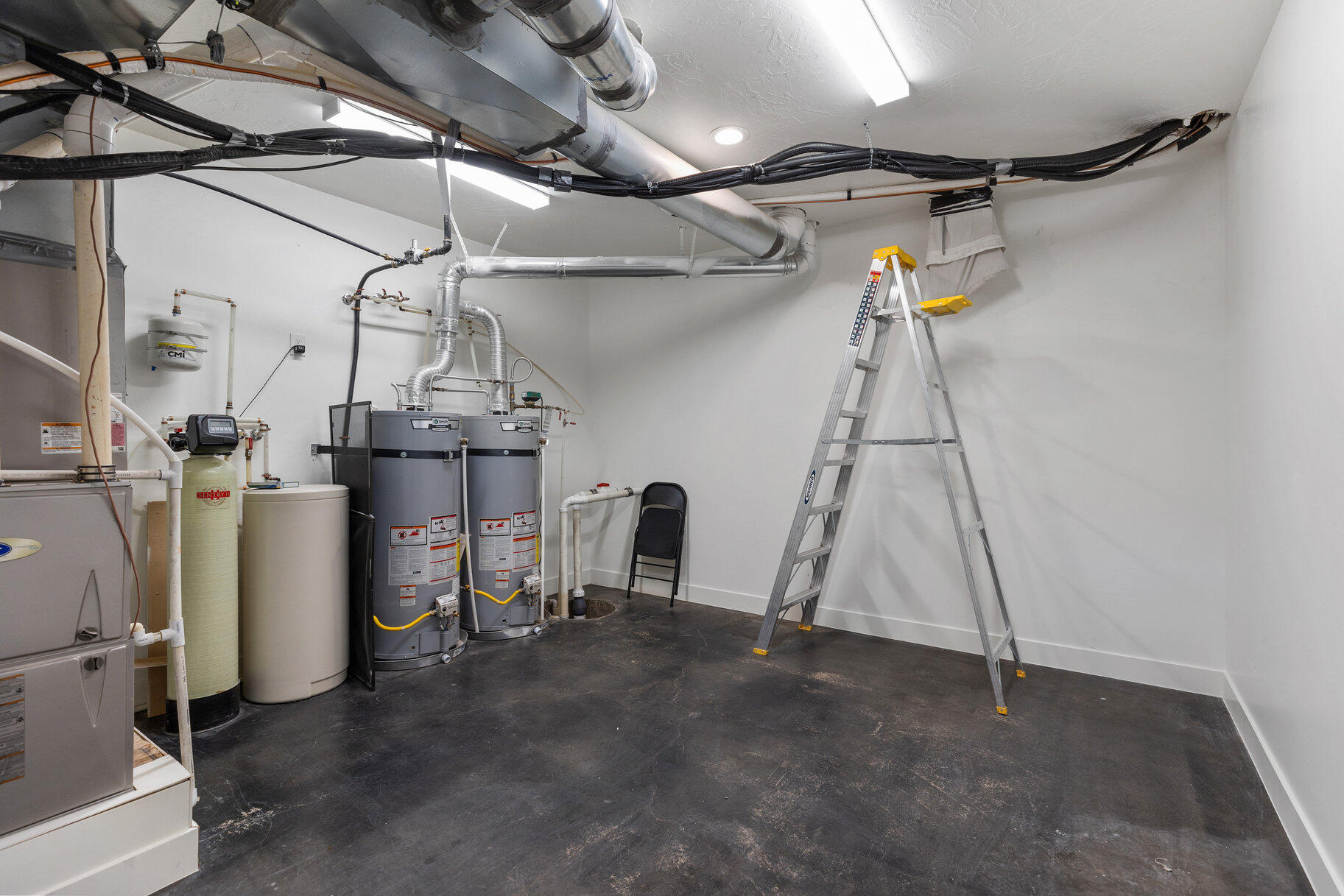 SUNSET RIDGE - Residential