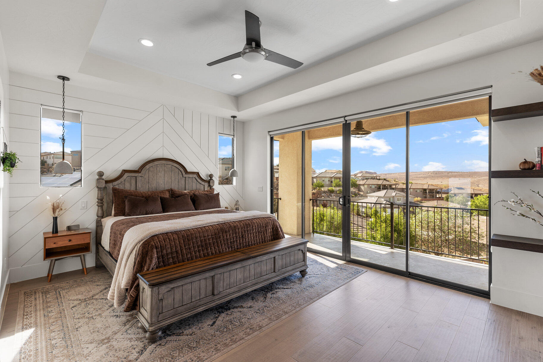 SUNSET RIDGE - Residential