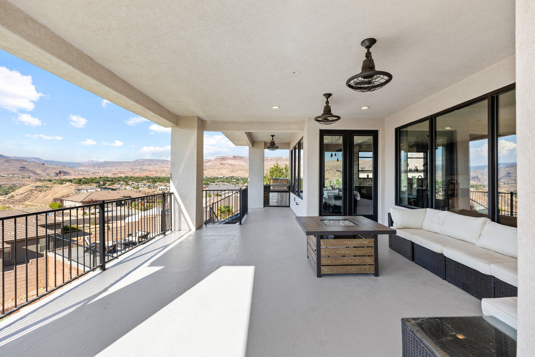 SUNSET RIDGE - Residential