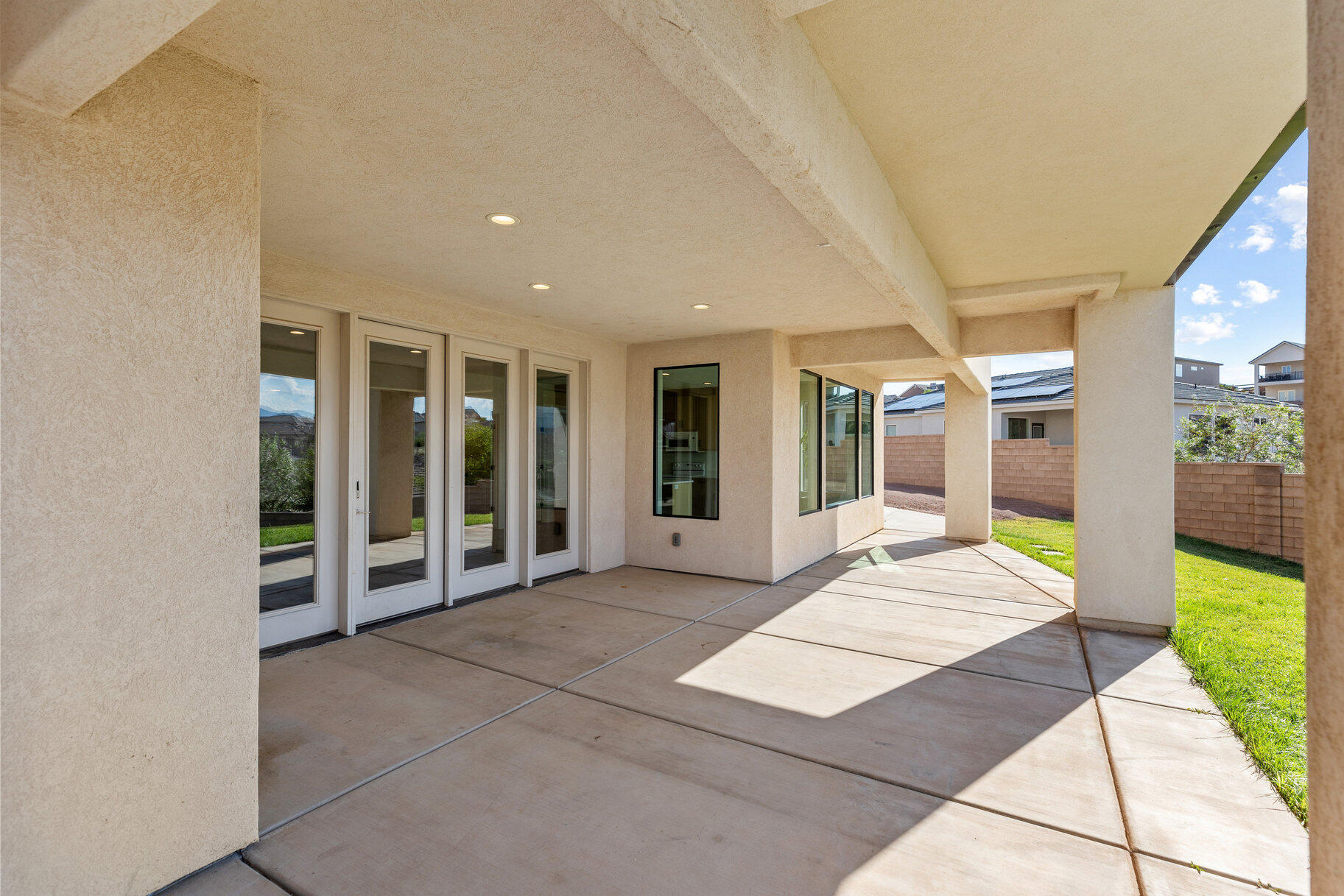 SUNSET RIDGE - Residential