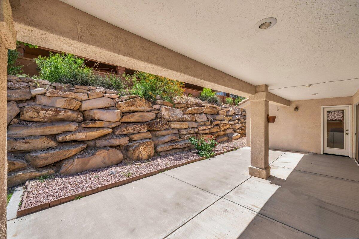 MIRAGE ESTATES - Residential