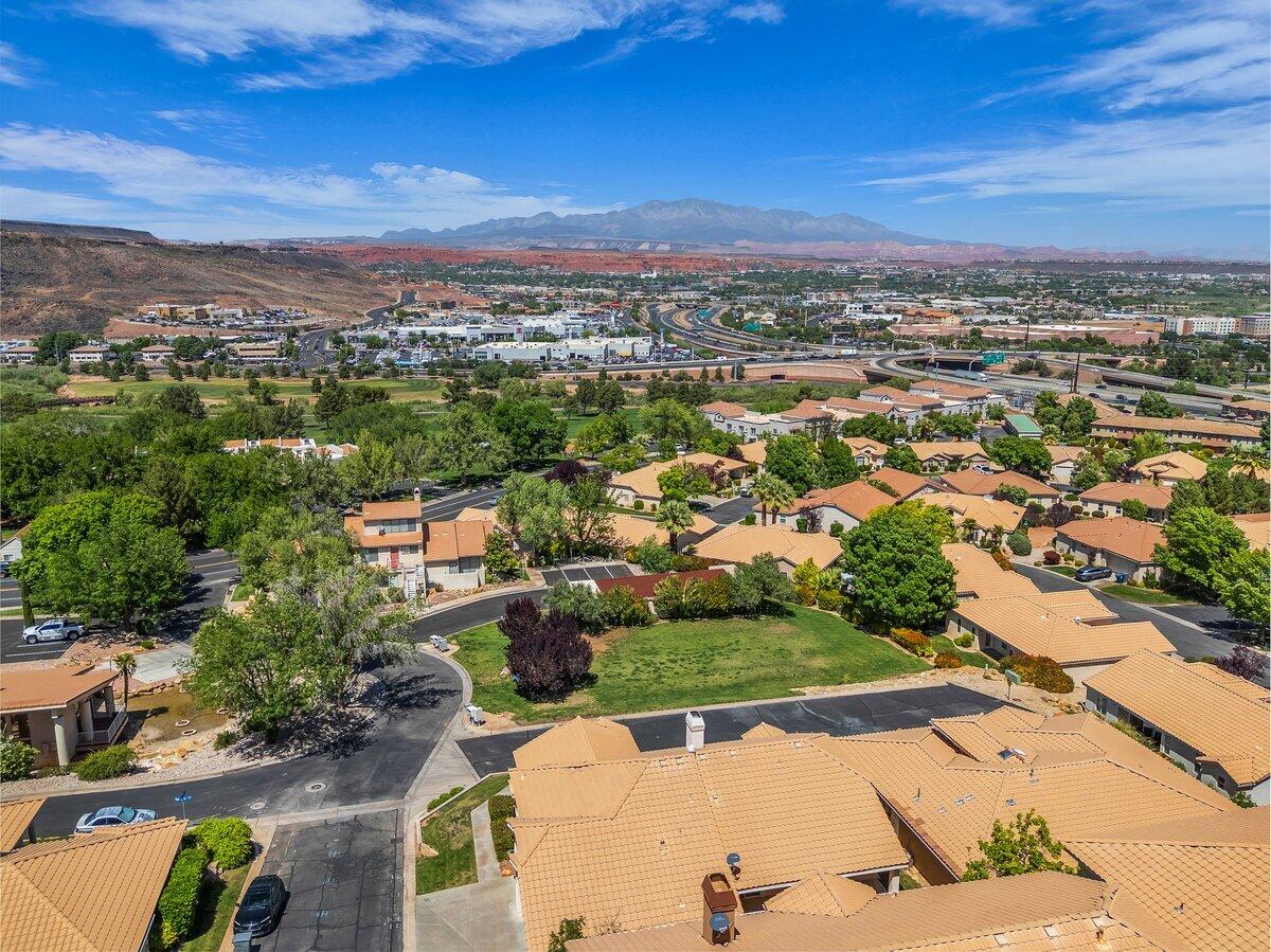 MIRAGE ESTATES - Residential