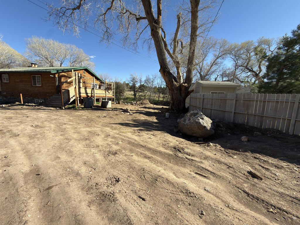 Photo of 425 S Cottonwood DR, Brookside, UT 84782 (MLS # 26-269925)