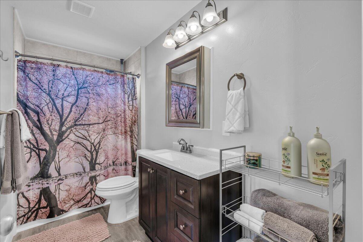 ALMOND HEIGHTS PARK - Residential