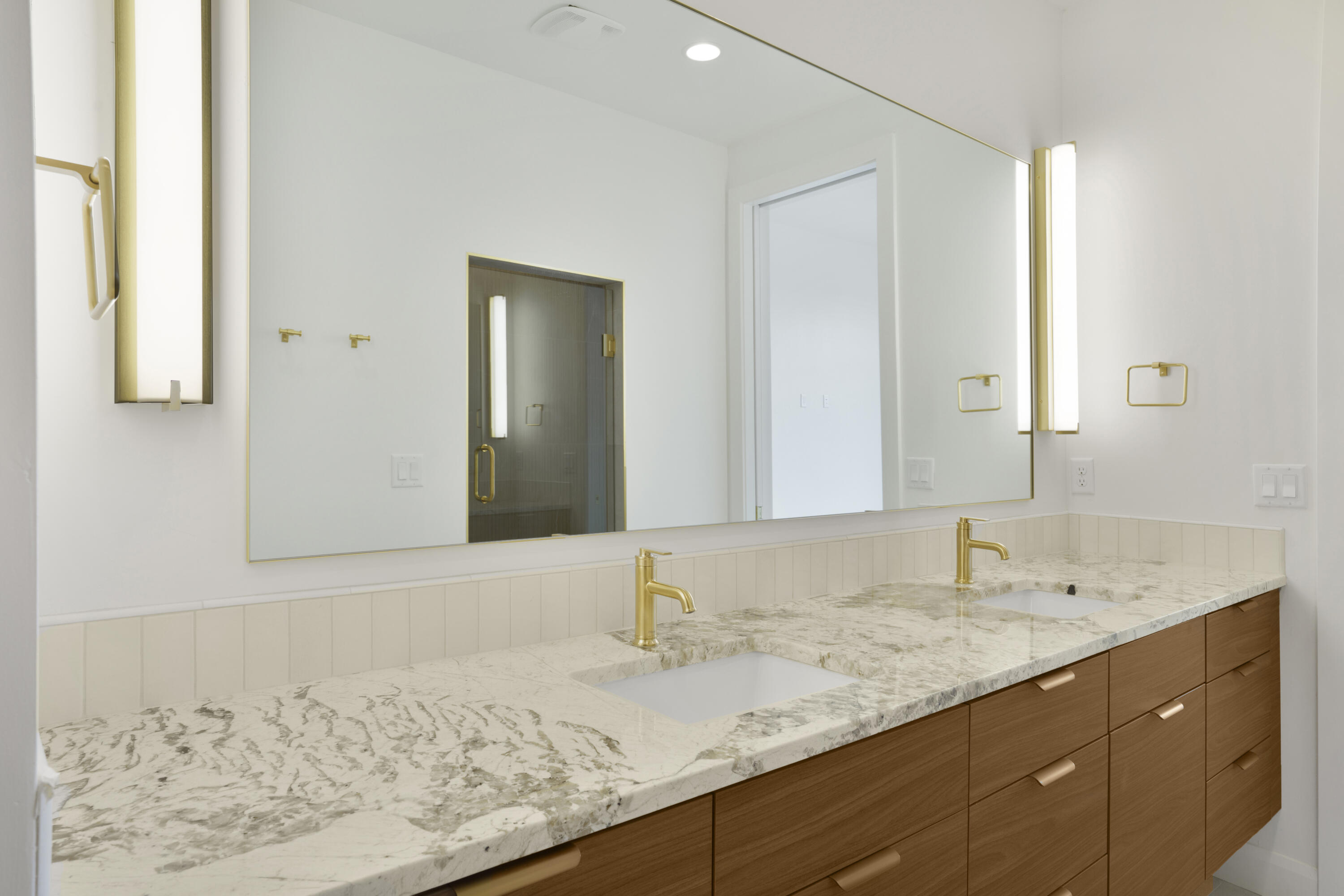 MANGATA TOWNHOMES - Residential