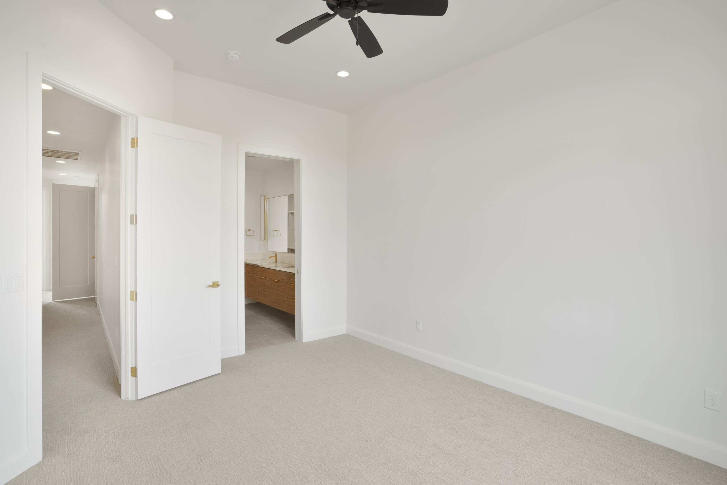 MANGATA TOWNHOMES - Residential