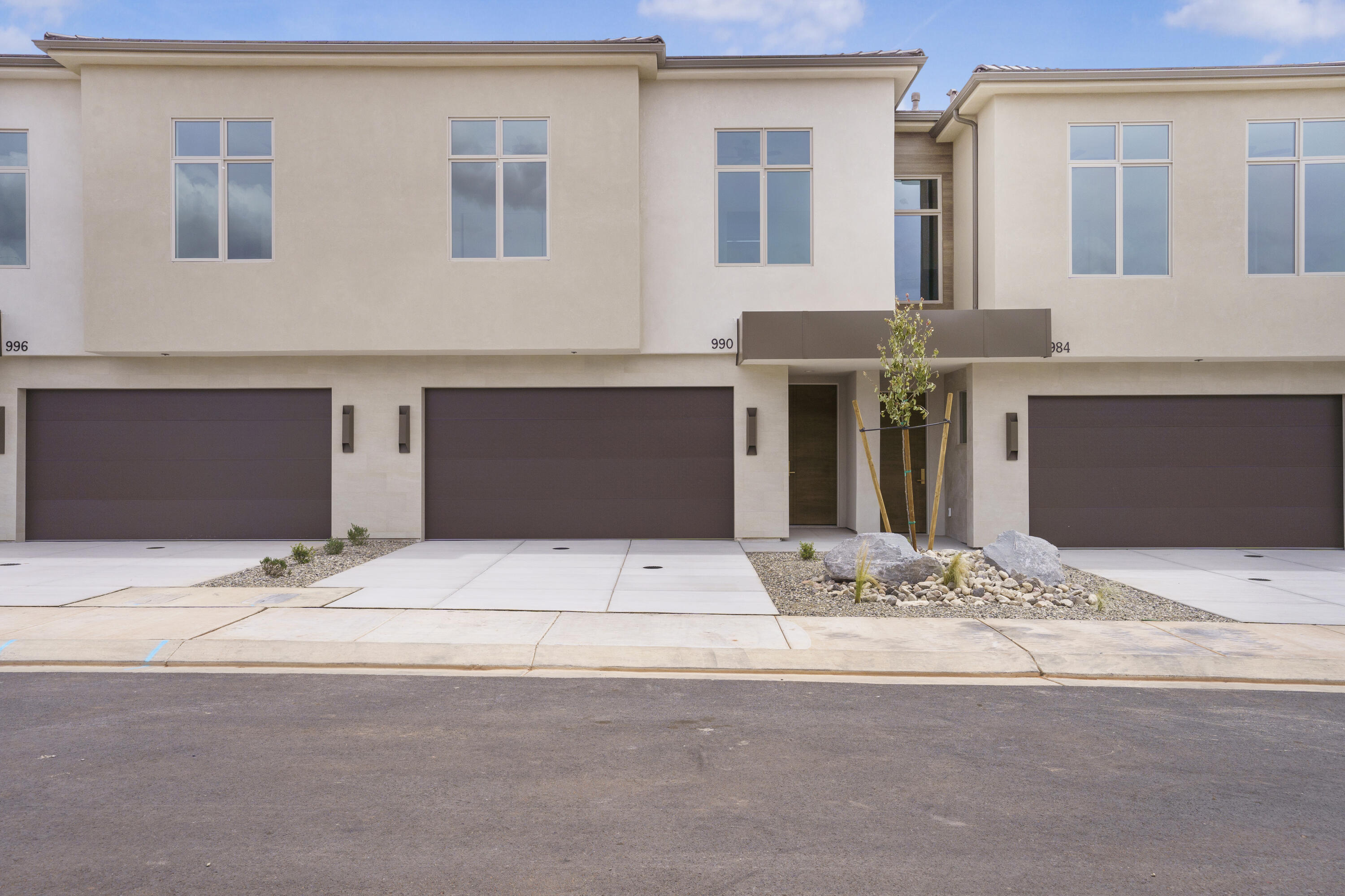 MANGATA TOWNHOMES - Residential