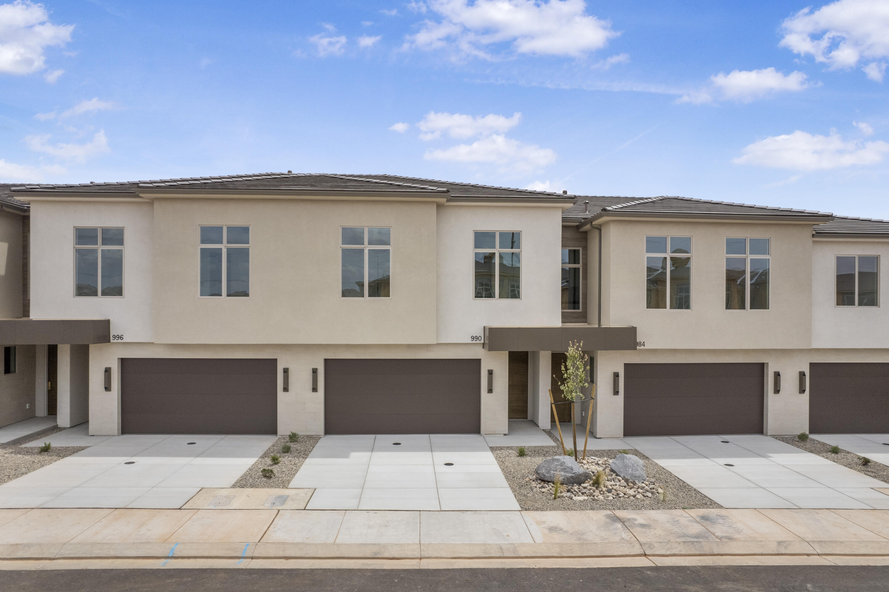 MANGATA TOWNHOMES - Residential