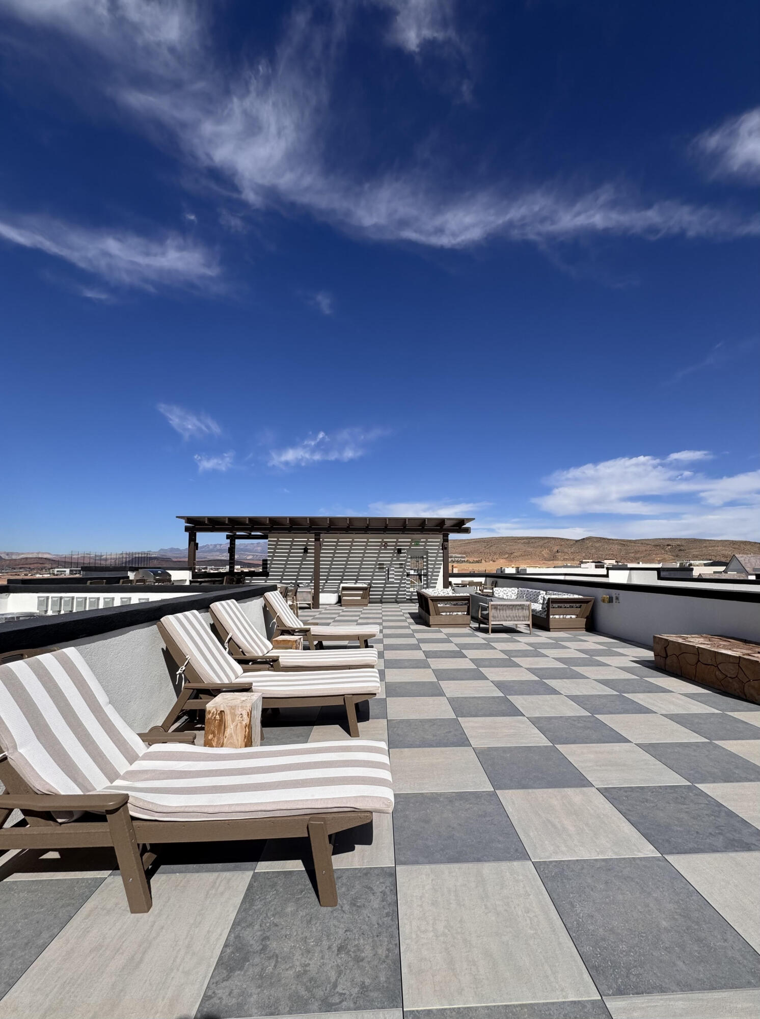 COVE CONDO'S - Residential