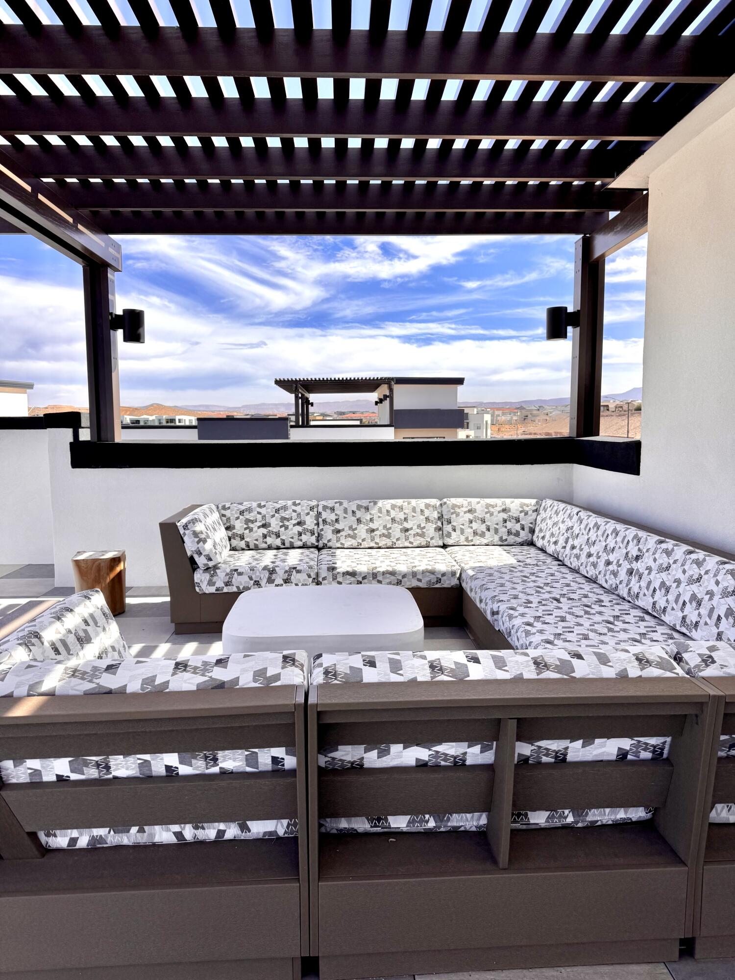 COVE CONDO'S - Residential