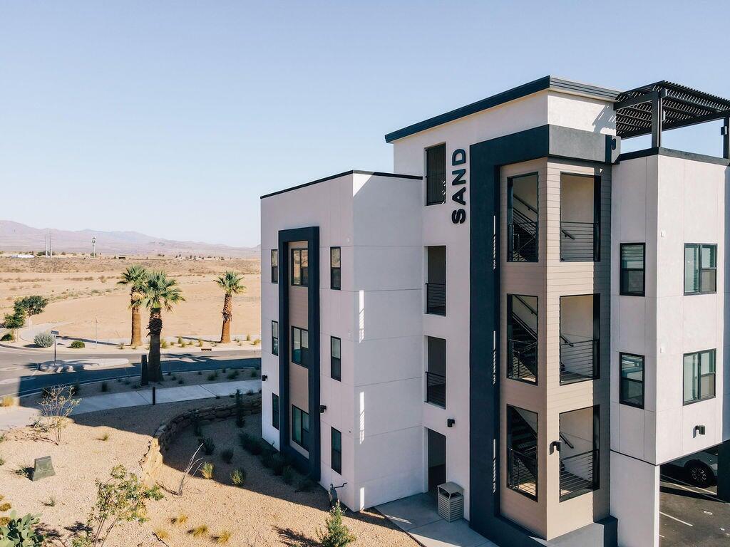 COVE CONDO'S - Residential