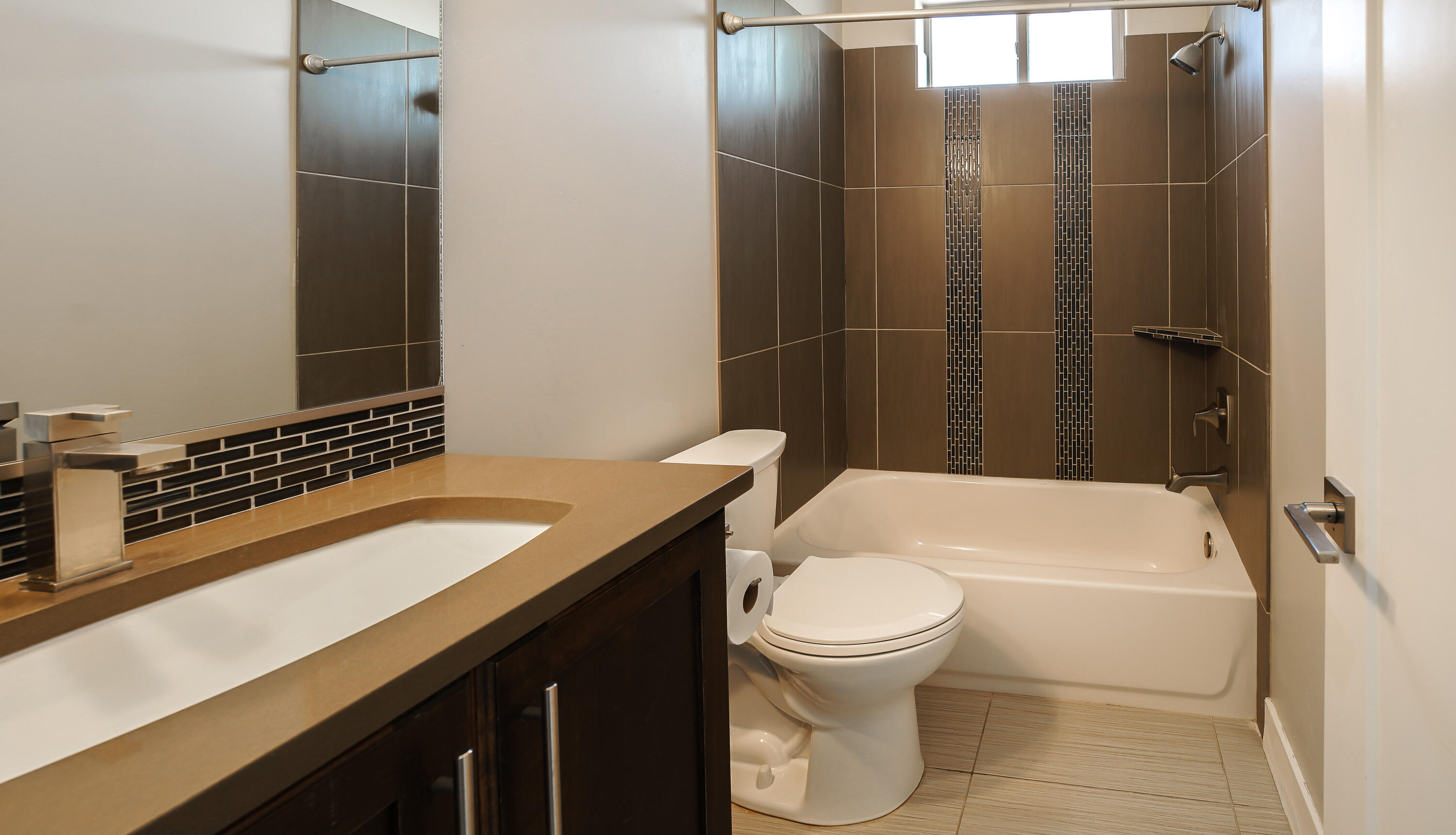 HIGH CHAPARRAL AT THE WASHINGTON BENCH - Residential