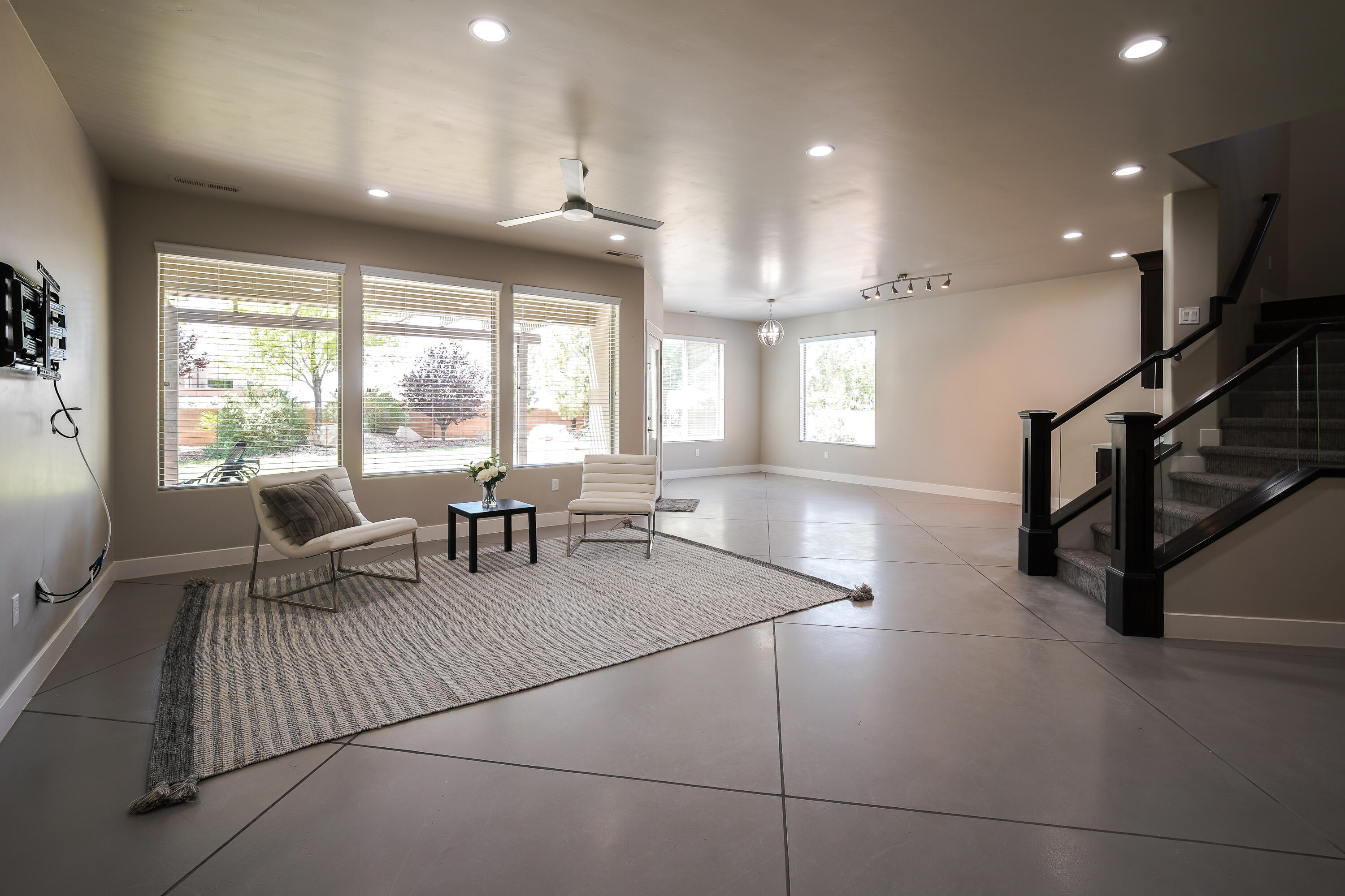 HIGH CHAPARRAL AT THE WASHINGTON BENCH - Residential