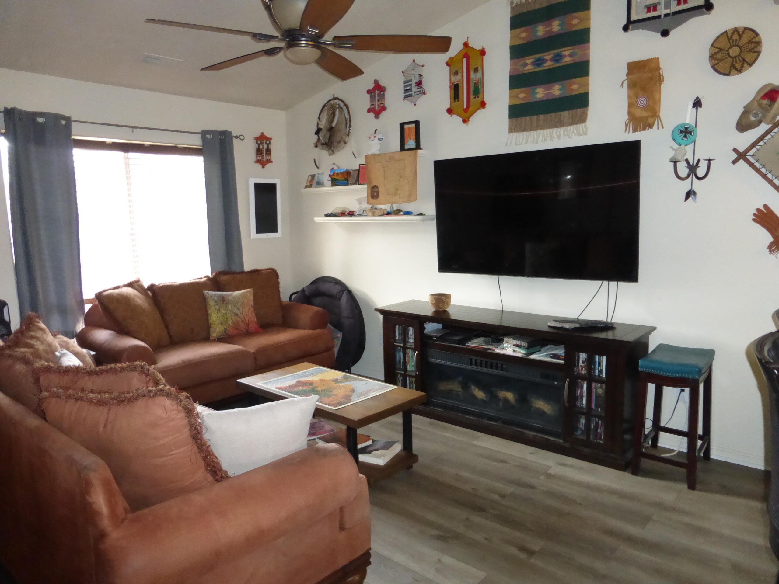 CANYON COTTONWOODS - Residential Income