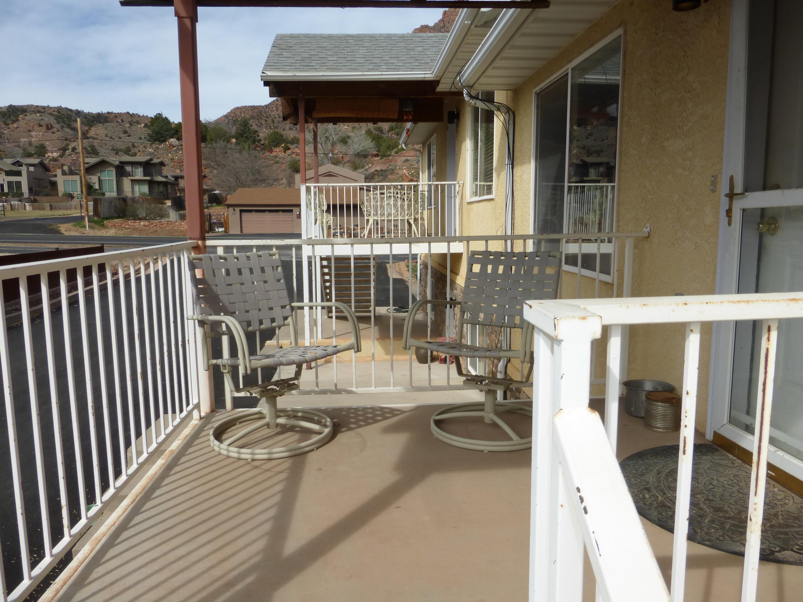 CANYON COTTONWOODS - Residential Income