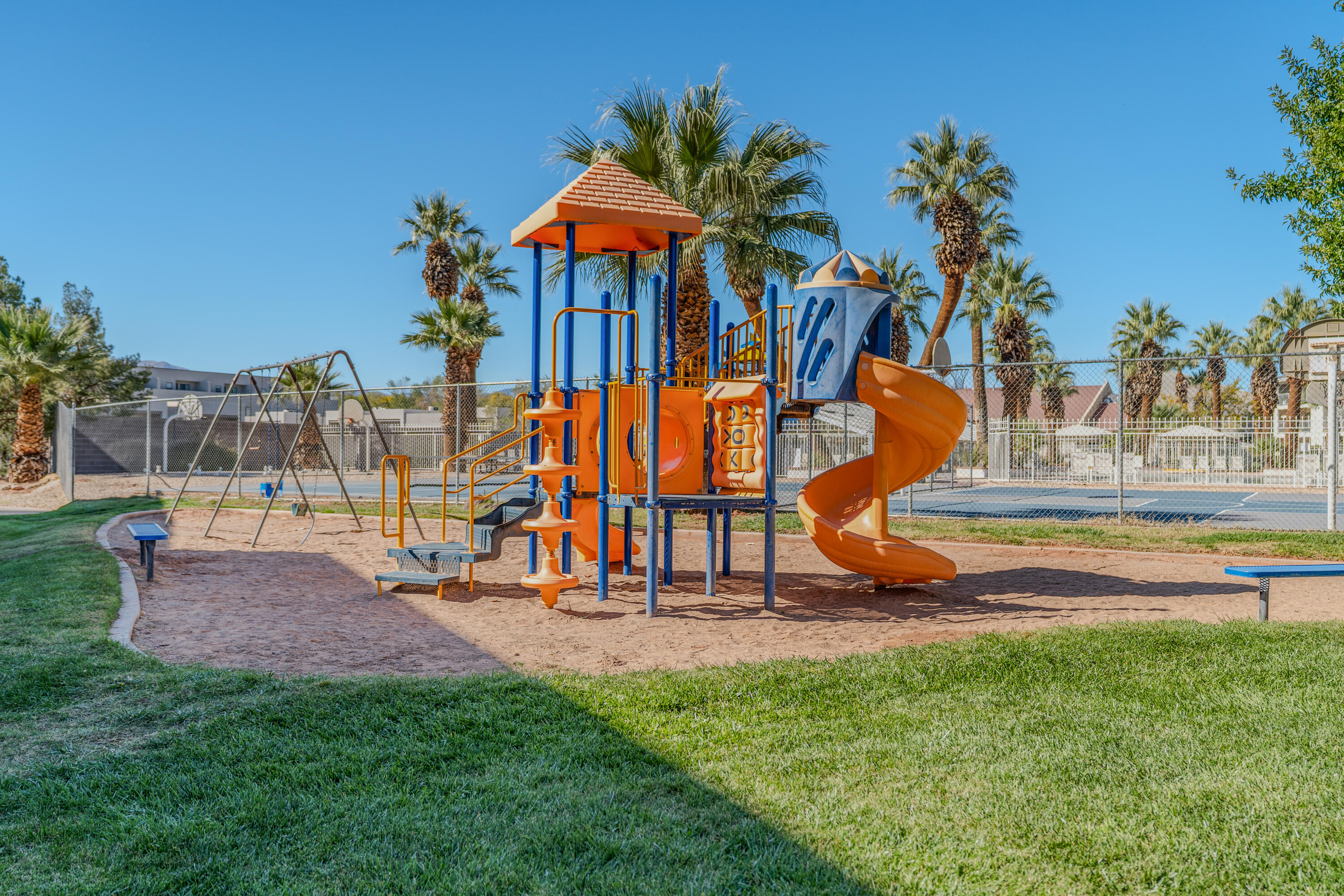 LAS PALMAS RESORT CONDOS - Residential