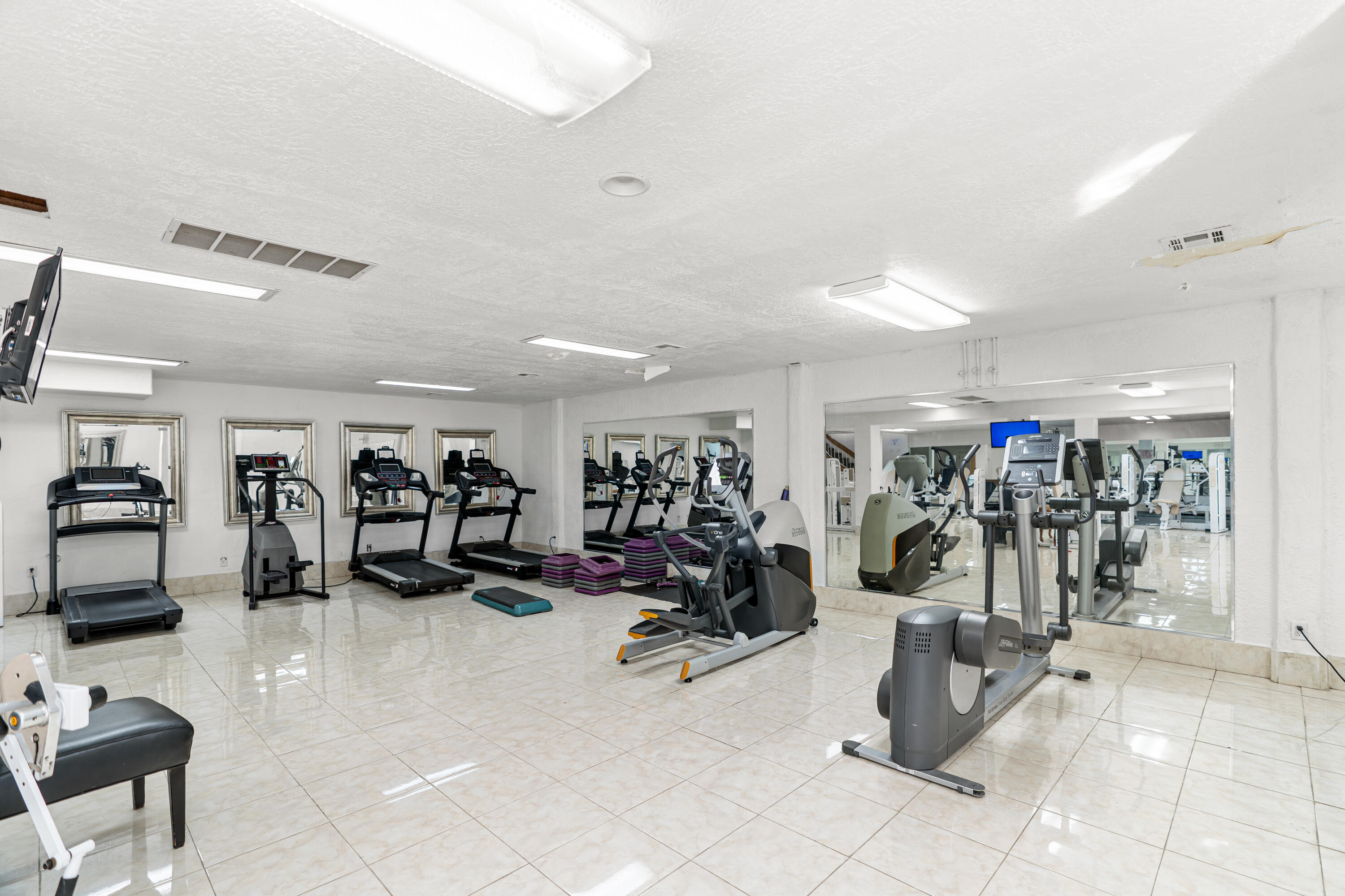 LAS PALMAS RESORT CONDOS - Residential