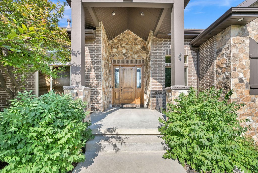 Photo of 6065 N Lariat LN, Morgan, UT 84050 (MLS # 25-266168)