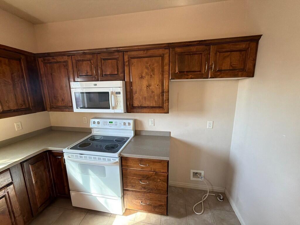 SUN BOWL WEST TOWNHOMES - Residential