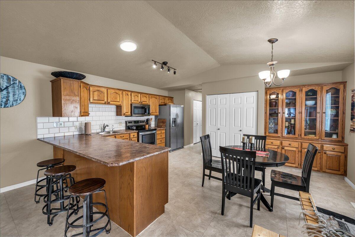 VISTA RIDGE ESTATES - Residential