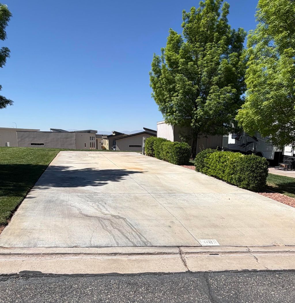 Photo of 98 Lava RD, Hurricane, UT 84737 (MLS # 26-271245)