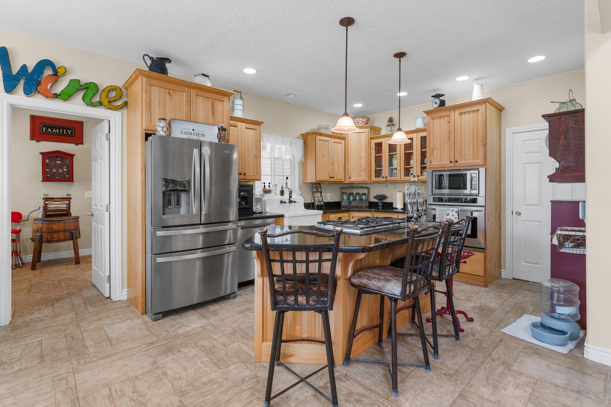 BLACKRIDGE RANCHES - Residential